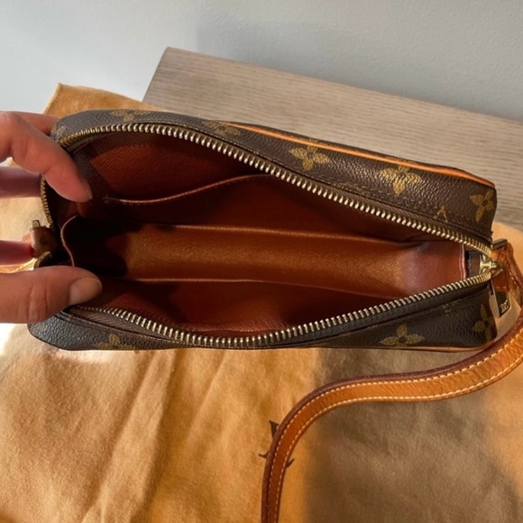 LOUIS VUITTON POCHETTE CITE - Picture 15 of 15